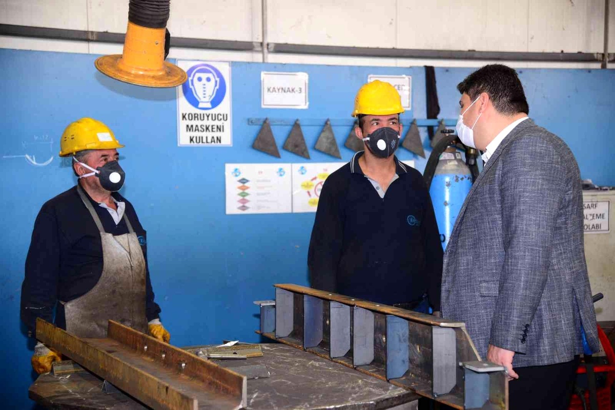 KİM iş bulmayı sürdürüyor, vatandaşın yüzü gülüyor