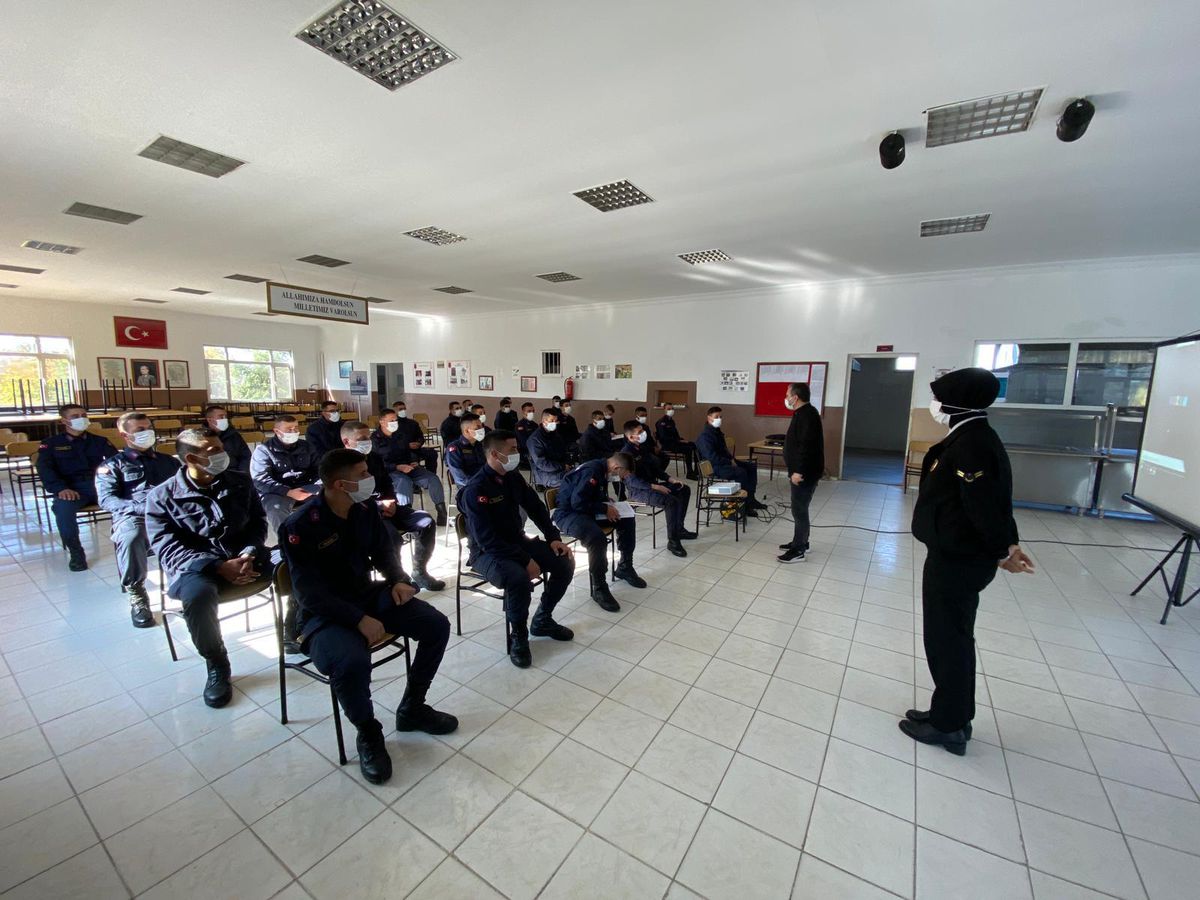 Kırklareli\'nde jandarmaya "Kadına yönelik şiddetle mücadele" eğitimi verildi