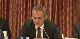 Milli Eğitim Bakanı Özer: 'Savunma Sanayii Başkanlığımızla koordineli bir şekilde yeni mesleki eğitim alanları açarak sürece destek vermekteyiz'