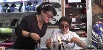 Otizmli Beyza cam sanatı sayesinde yeni el becerileri kazandı