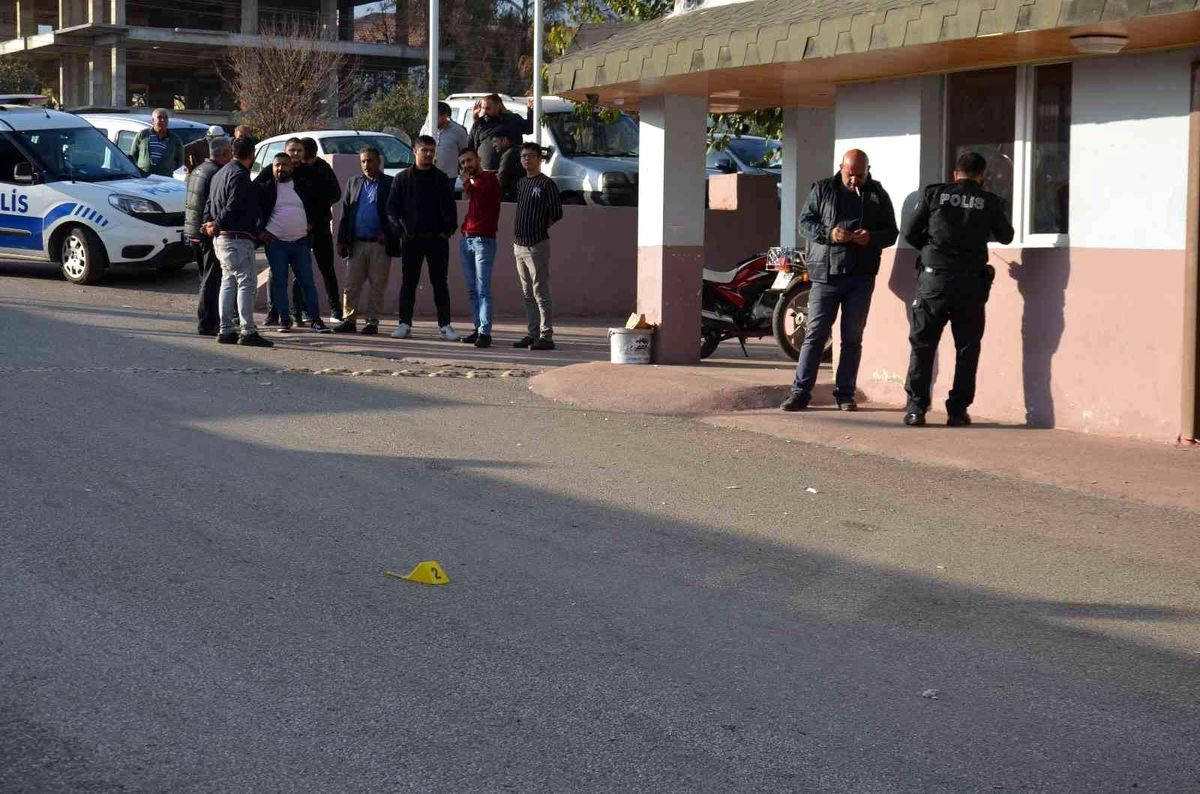 Son dakika haberi... Silahlı kavgada arkadaşını yaraladı