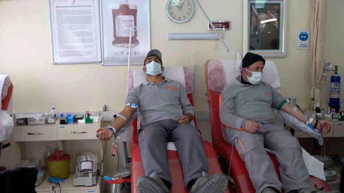 Sincan Belediyesi çalışanları Kızılay\'a kan bağışında bulundu