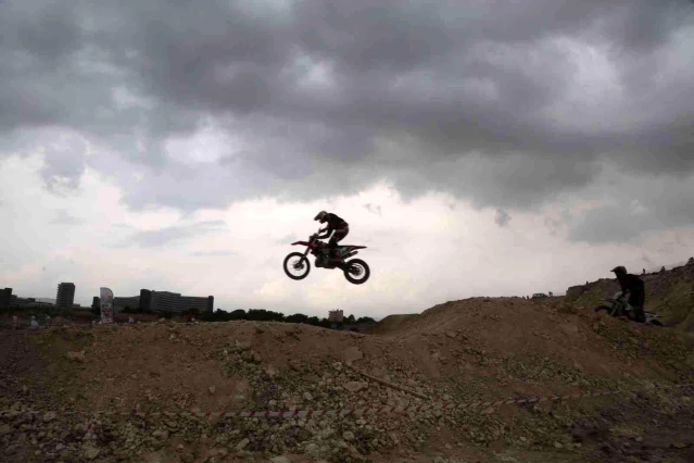 Toroslar'da Enduro Motofest Yarışları düzenlendi