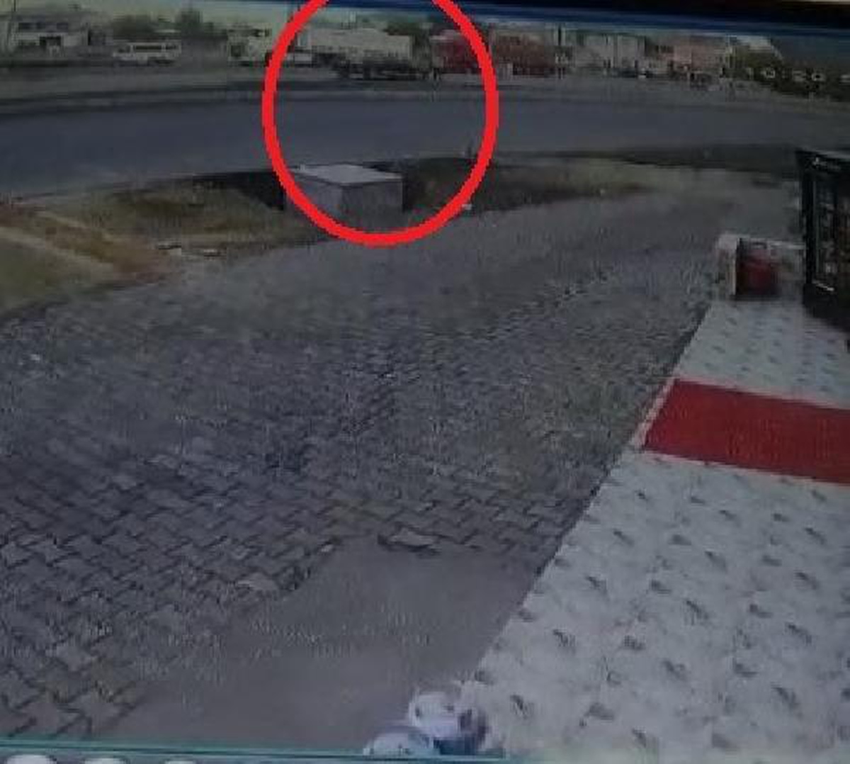 Son dakika haberi | Üniversite öğrencisinin ağır yaralandığı kaza kamerada