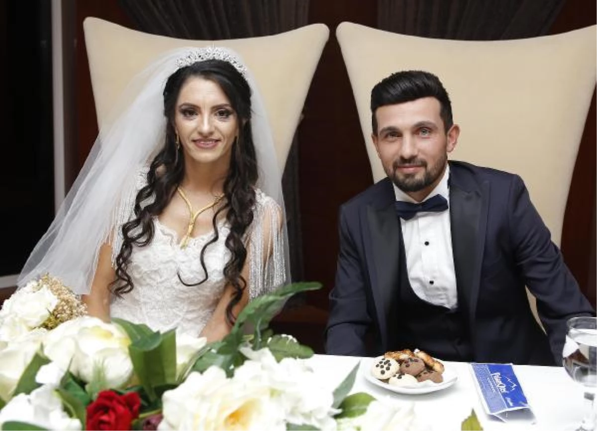 SPOR Yarışlar sebebiyle evlenemeyen milli atletler hayal ettikleri düğünü yaptı
