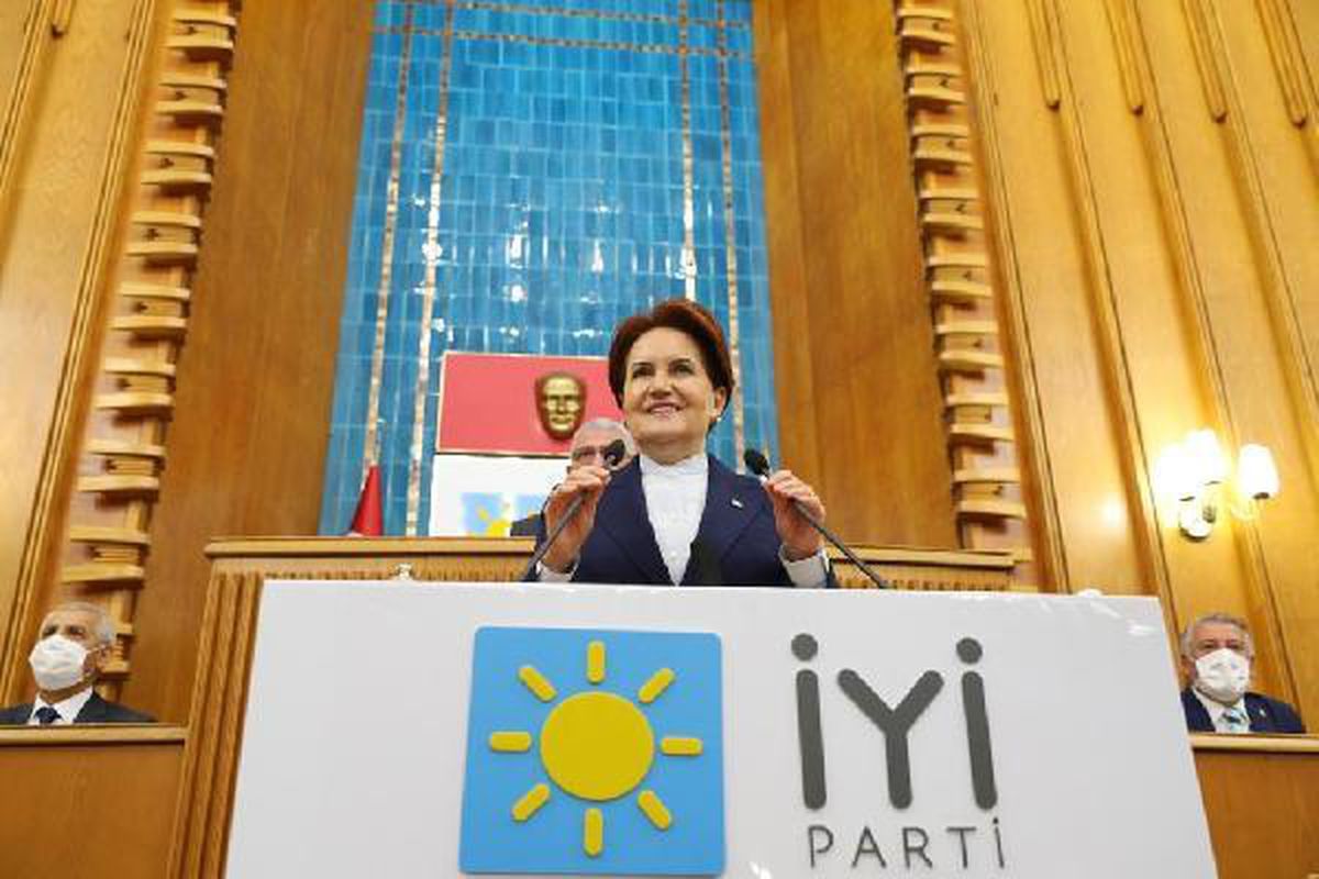Akşener\'den \'Sayın Öcalan\' özrü