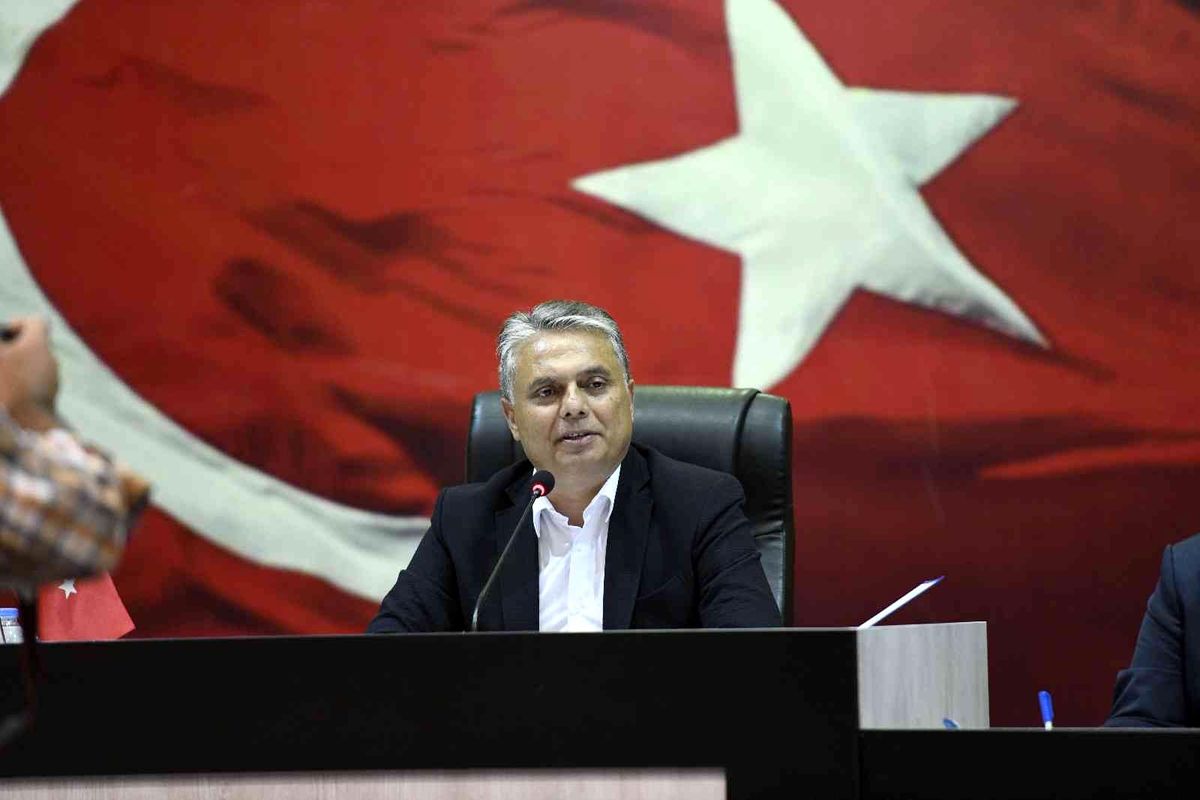 Başkan Uysal: "30 yıl ihtiyaç olacak yatırımları bir döneme sığdırdık"