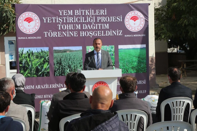 Bursa'da üreticilere yem bitkisi tohumu dağıtıldı
