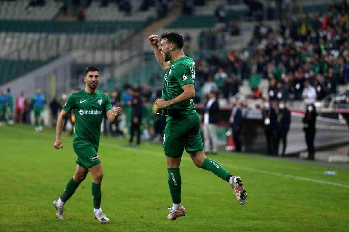 Bursaspor\'da en çok skora Massimo Bruno etki etti