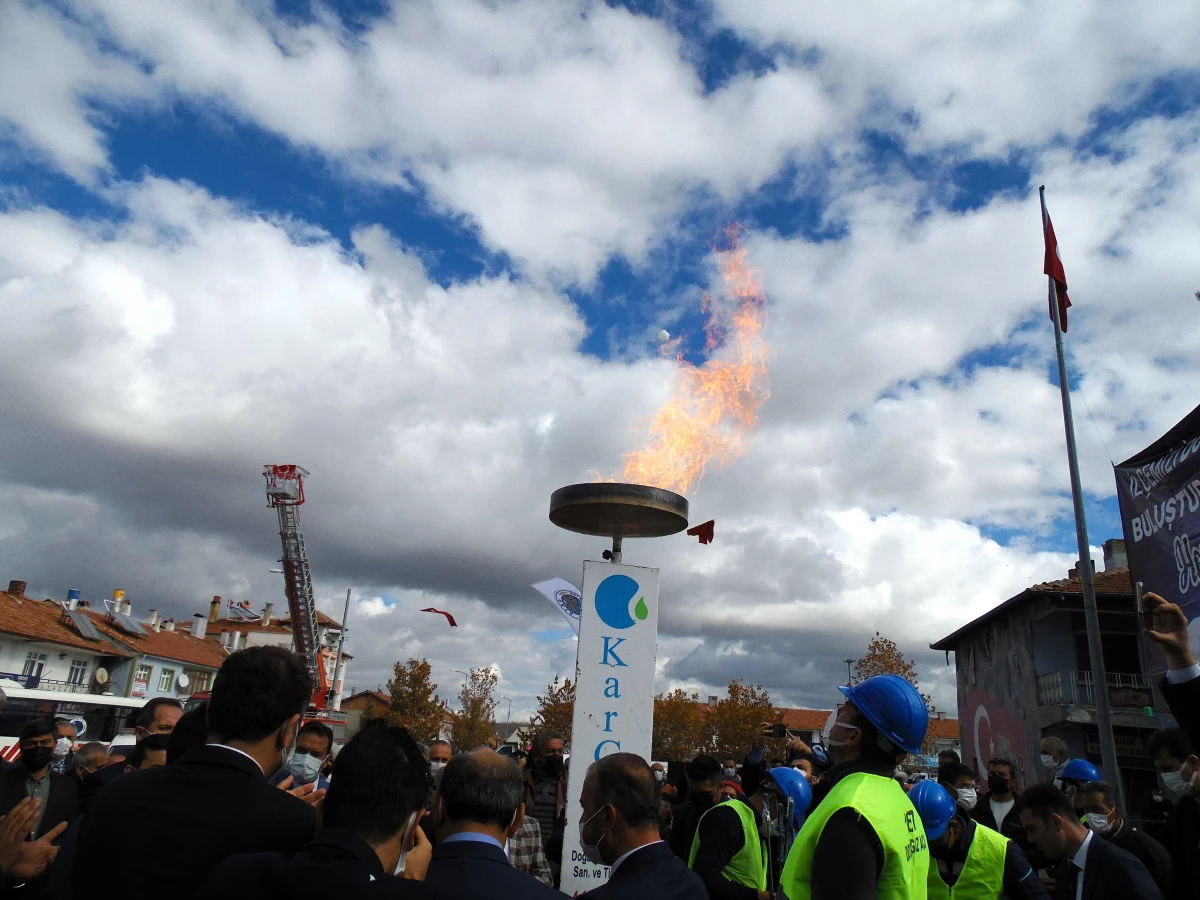 Çankırı\'nın Orta ilçesine doğal gaz verilmeye başlandı