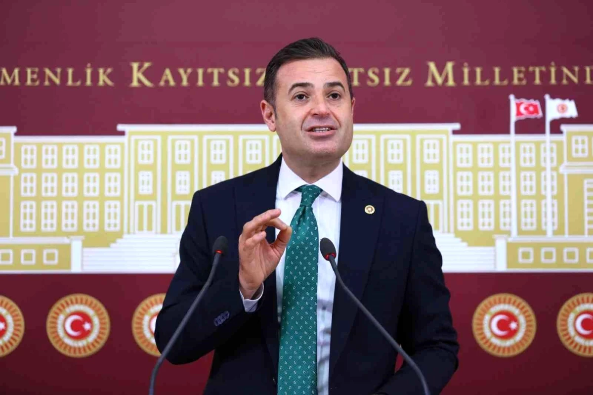CHP Genel Başkan Yardımcısı Ahmet Akın Danimarka\'ya gidiyor