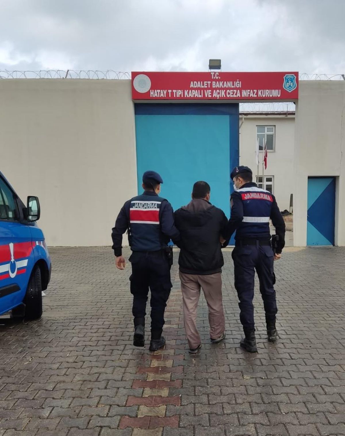 Hatay\'da 18 yıl kesinleşmiş hapis cezasıyla aranan hükümlü yakalandı