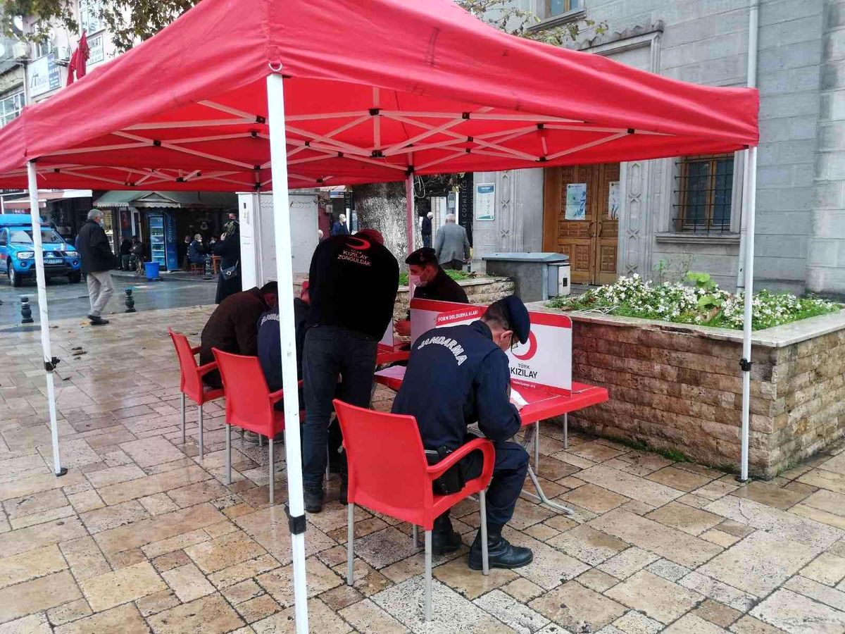 Jandarmadan kan bağışı desteği