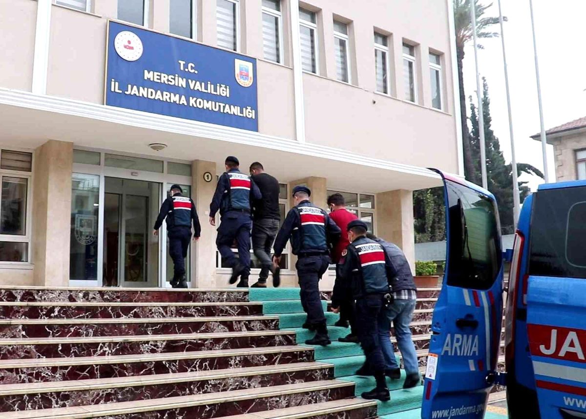 Kablo ve ev hırsızları yakalandı