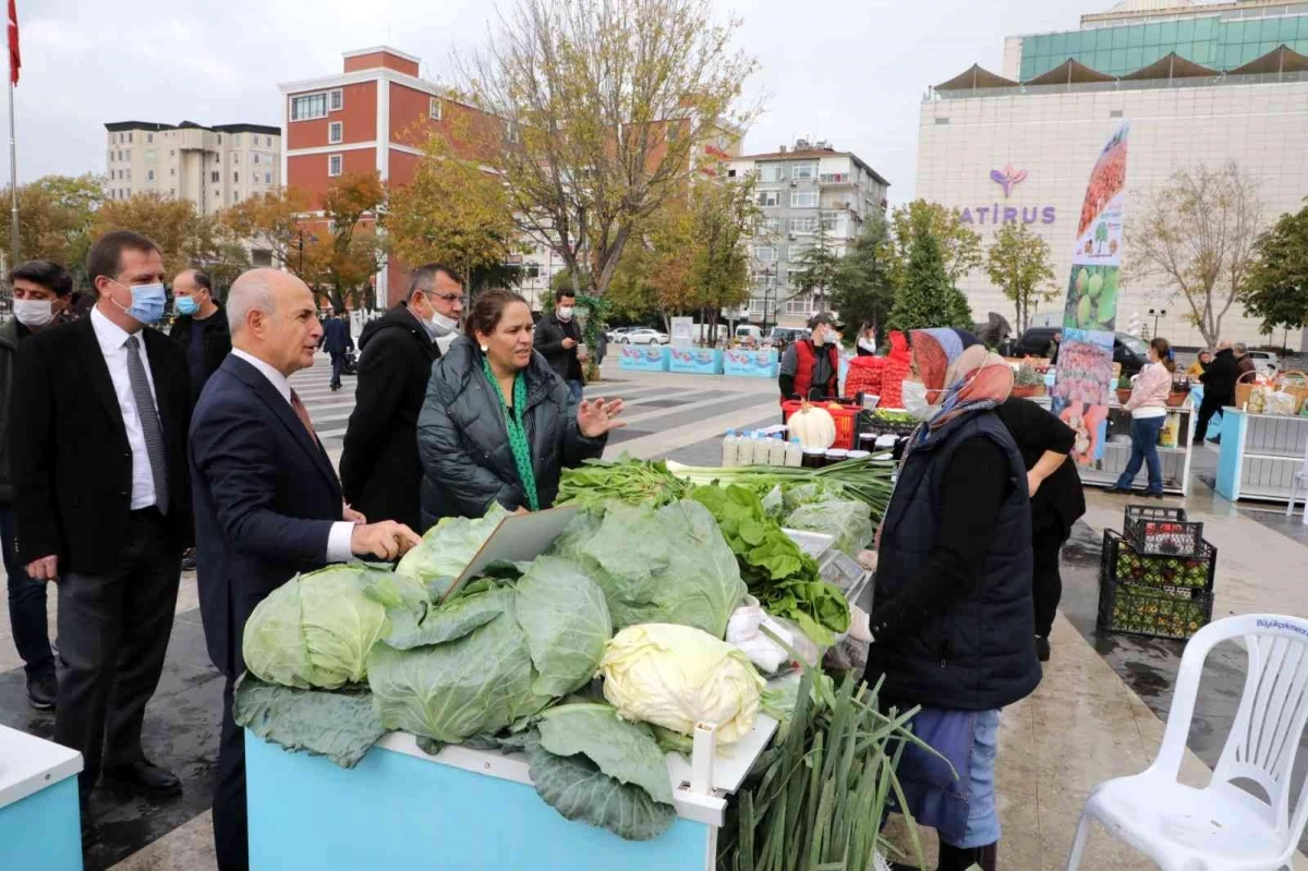 Kendi ürettikleri ürünleri kendi elleriyle sattılar