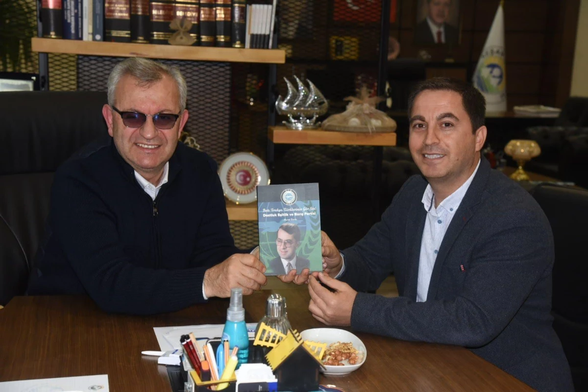 Murat Derin\'den Mustafa Helvacıoğlu\'na ziyaret