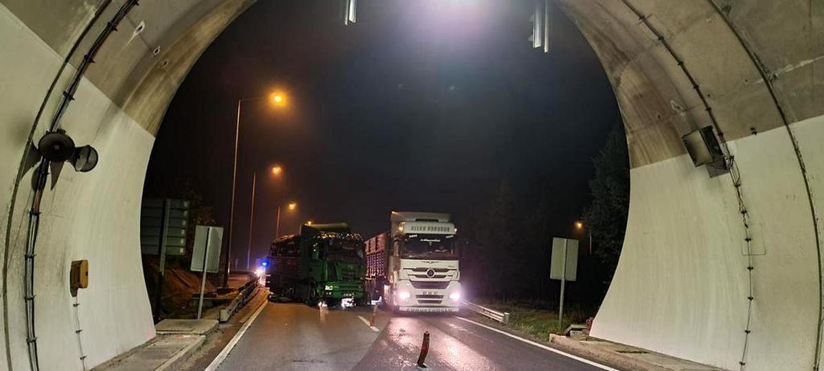 Osmangazi Tüneli girişinde korkutan kaza