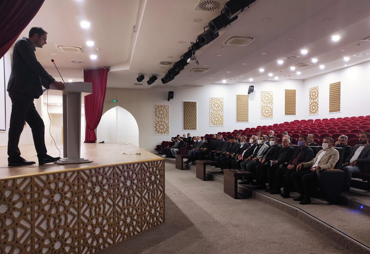 Osmaniye\'de muhtarlara narkotik suçlarla mücadele anlatıldı