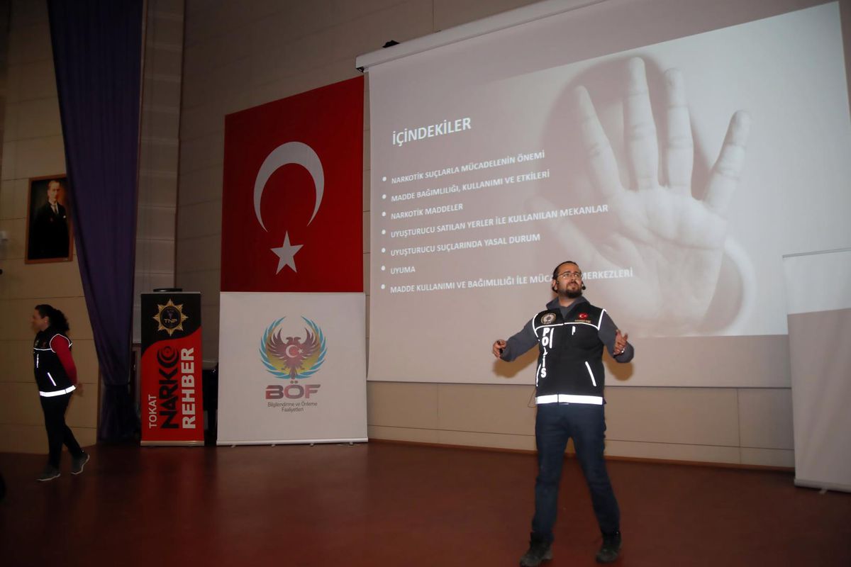 Tokat\'ta "Gençlik ve Güvenli Gelecek" Konferansı