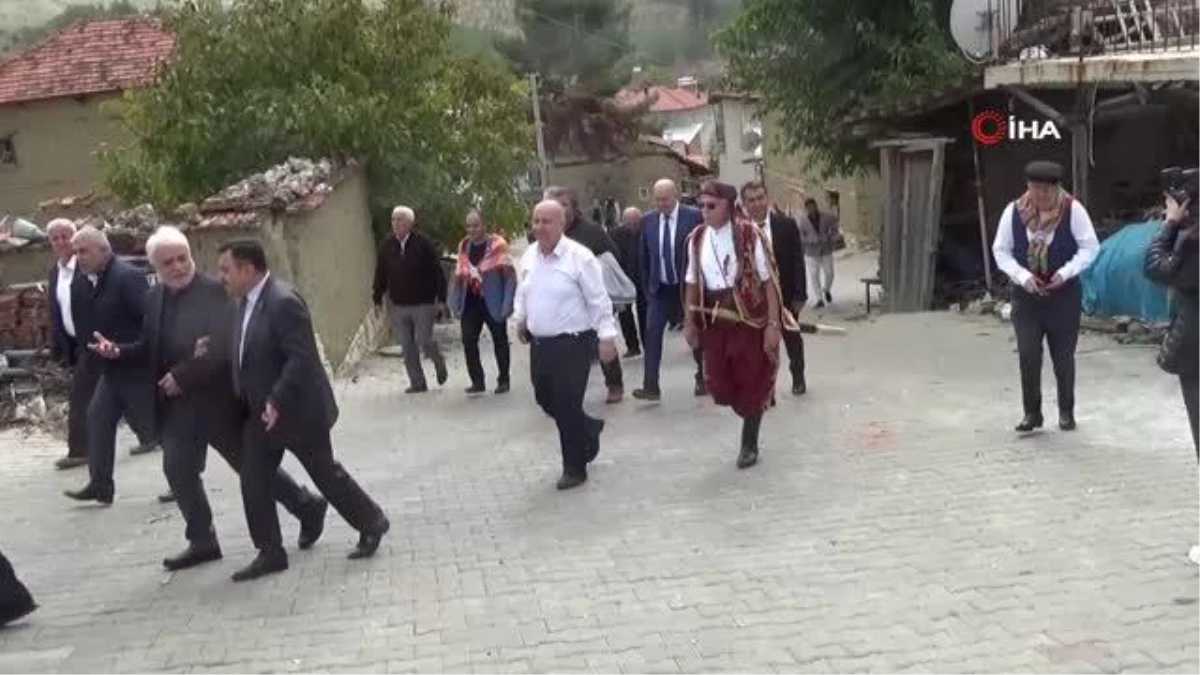 Türk geleneğini yaşatmak için 21 ilden bir araya geldiler