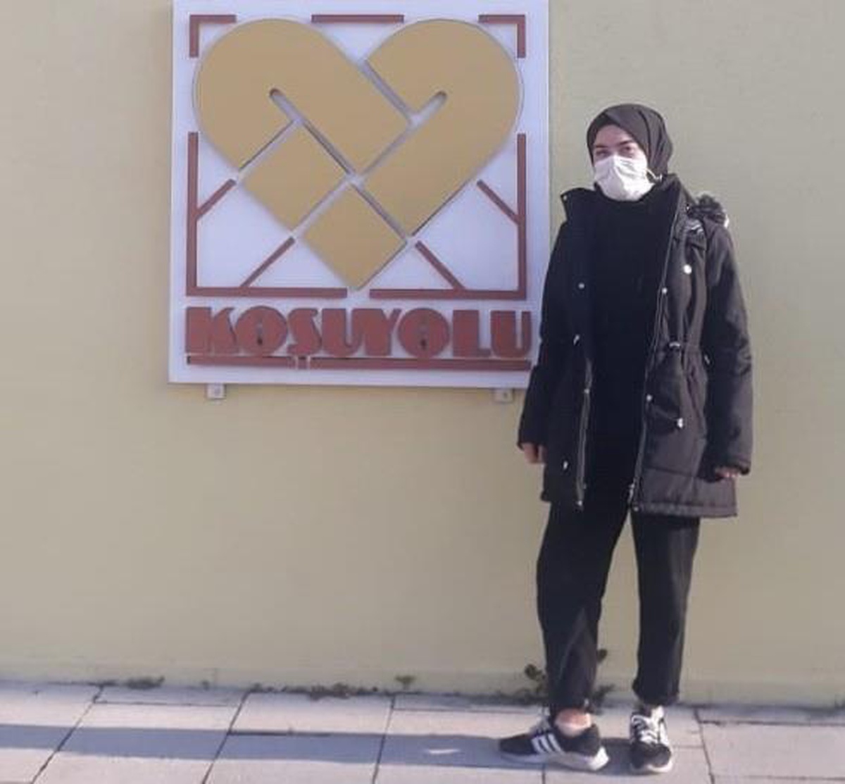 Ağabeyi ve kardeşini kalp yetmezliğinden kaybetti, kendisi de aynı hastalıkla savaşıyor