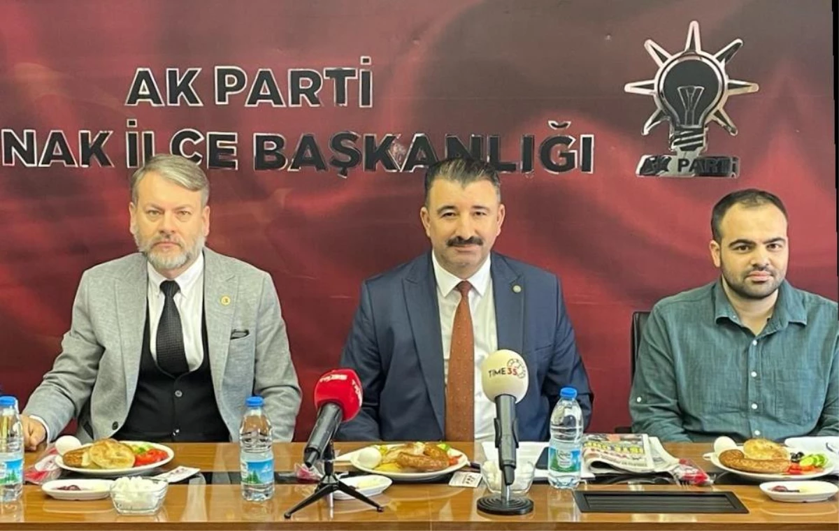 AK Parti Konak İlçe Başkanı Başdaş, belediyenin 2022 bütçesini eleştirdi