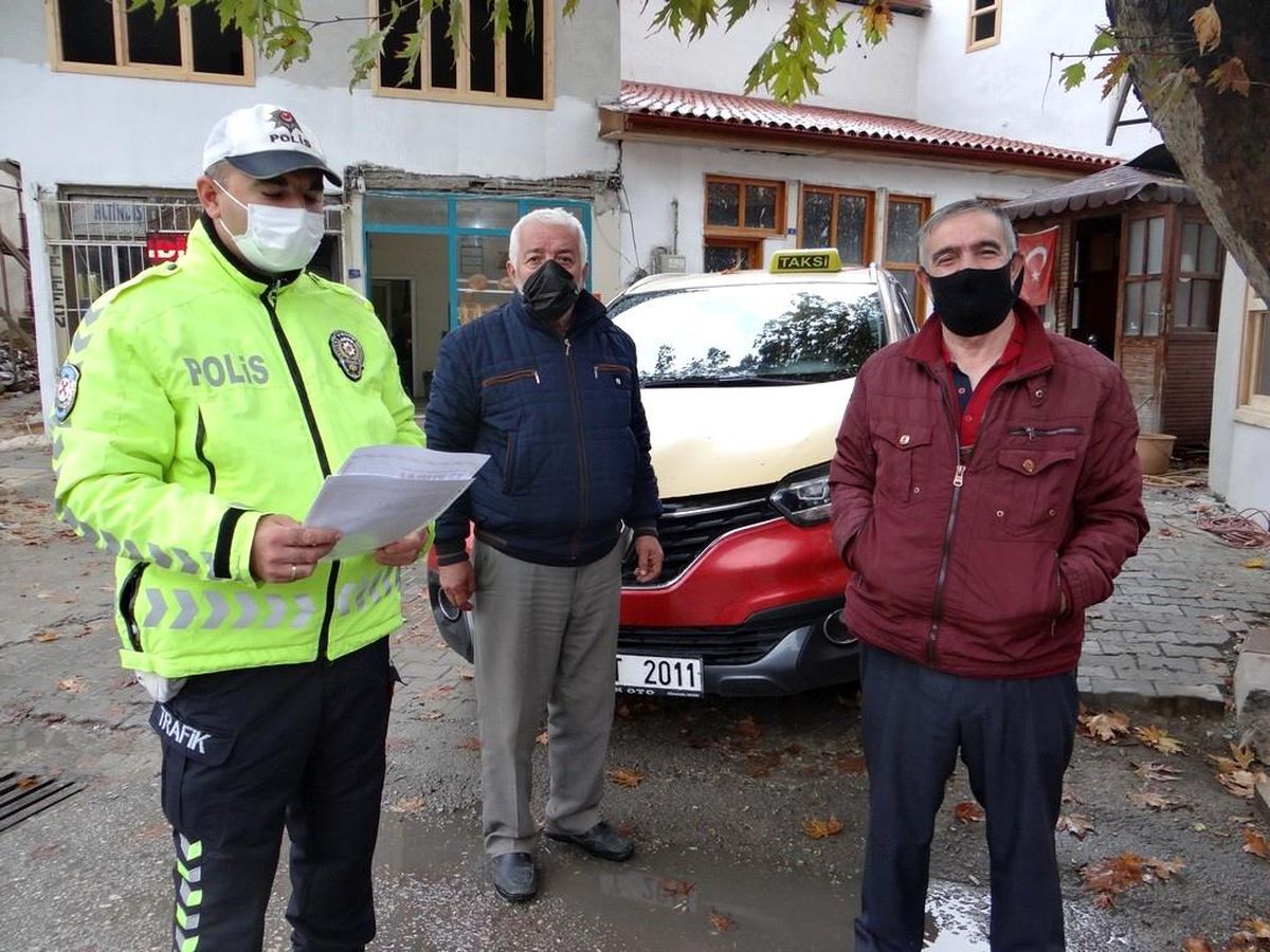 Bilecik\'te taksi durakları ve sürücülere "12 kural" denetimi ve bilgilendirmesi