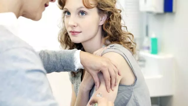 Bir araştırmaya göre HPV aşısı, rahim ağzı kanserini yüzde 90'a yakın önlüyor