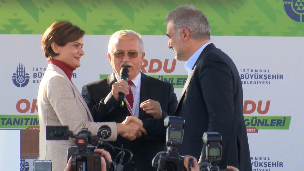 Dikkat çeken fotoğraf detayı! Kaftancıoğlu ve Kabaktepe yan yana poz verdi