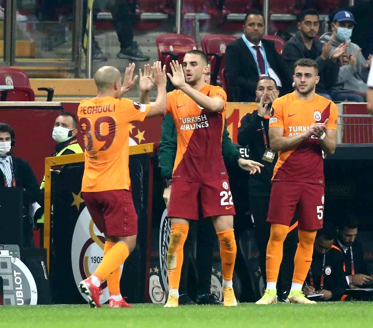 Galatasaray liderliğini sürdürdü