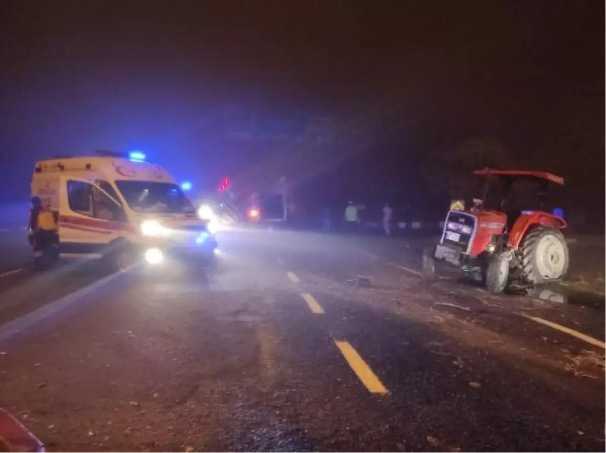 İşçileri taşıyan minibüs, traktöre arkadan çarptı: 15 yaralı