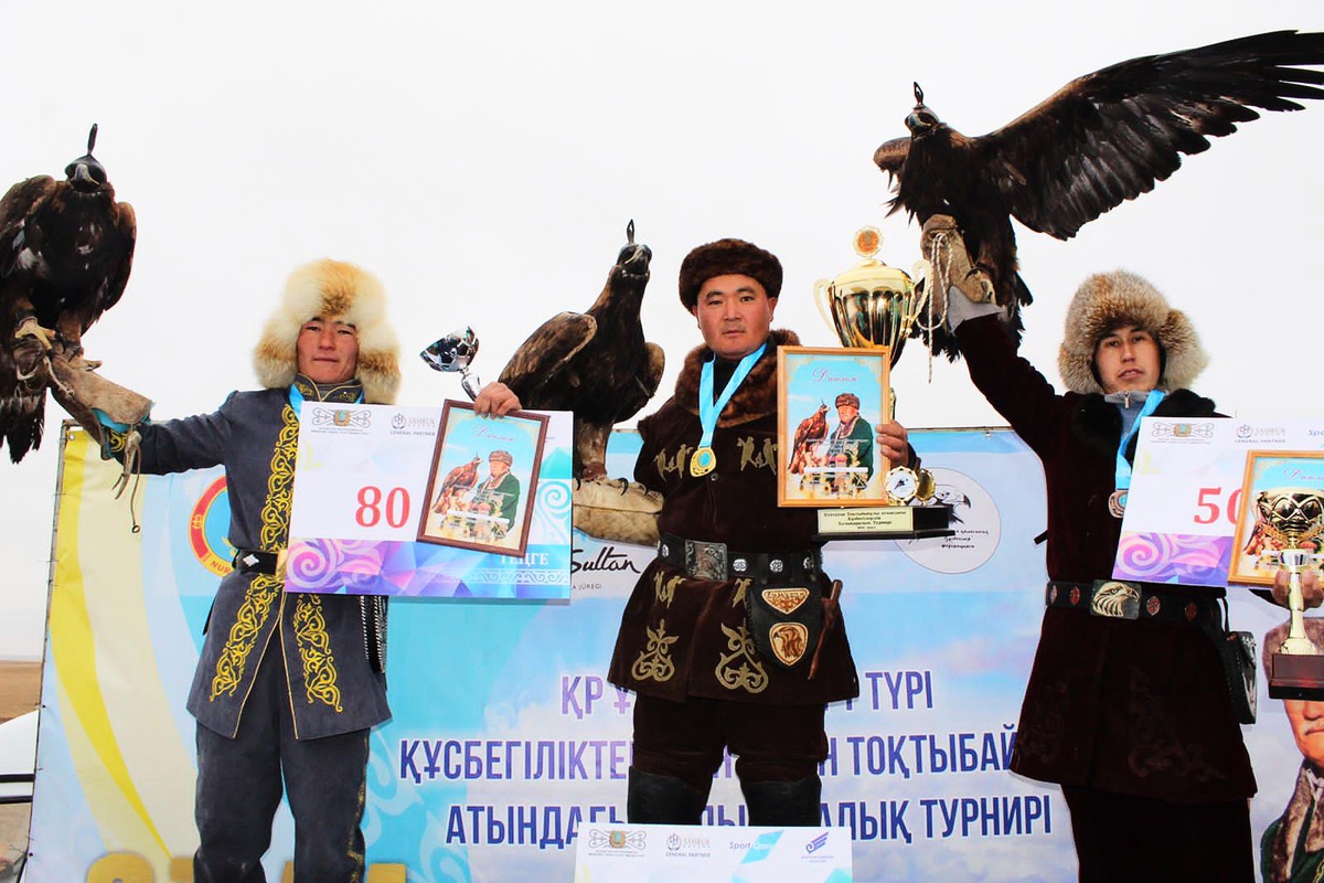 Son dakika haberi: Kazakistan\'da yılın en iyi kartal avcıları seçildi
