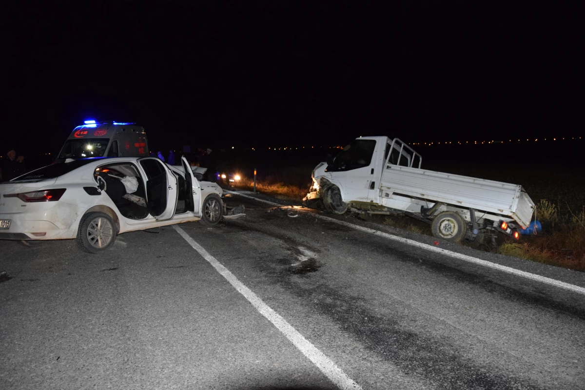 Konya\'da 3 araç kaza yaptı: 4 yaralı