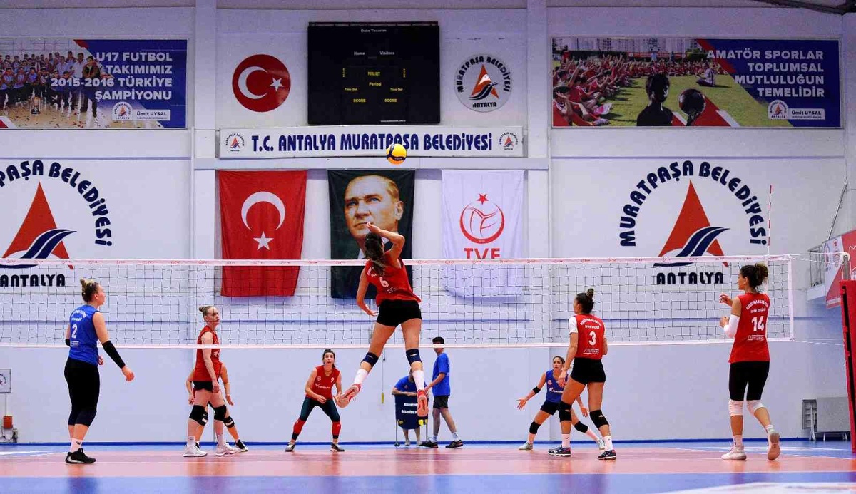 Muratpaşa Belediyespor ile Karşıyaka İzmir\'de unvan maçına çıkacak