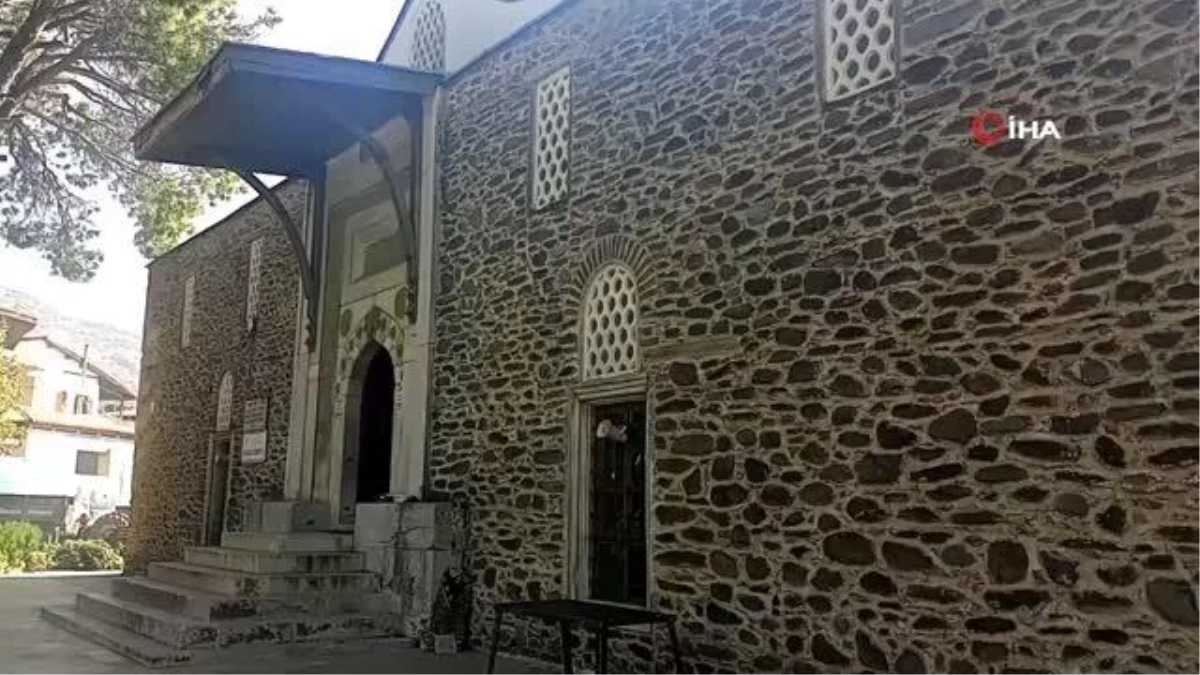 Ödemiş\'in tarihi camisi ilgi bekliyor