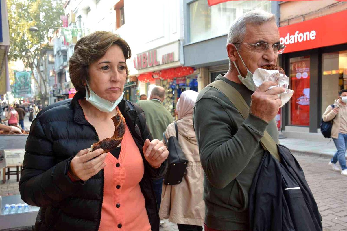 Türkiye\'nin her köşesinde bulunur ama İzmit\'te lezzeti ikiye katlanır
