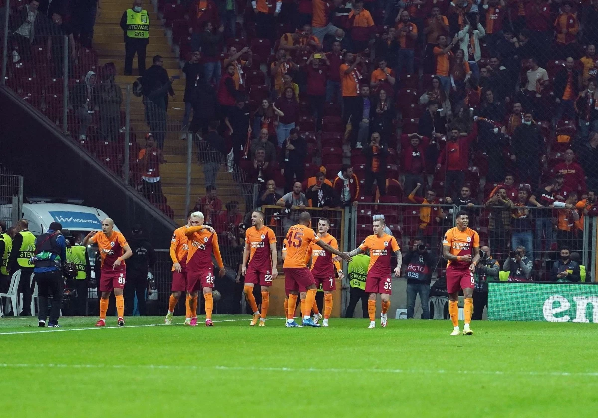 UEFA Avrupa Ligi: Galatasaray: 1 Lokomotiv Moskova: 0 (İlk yarı)