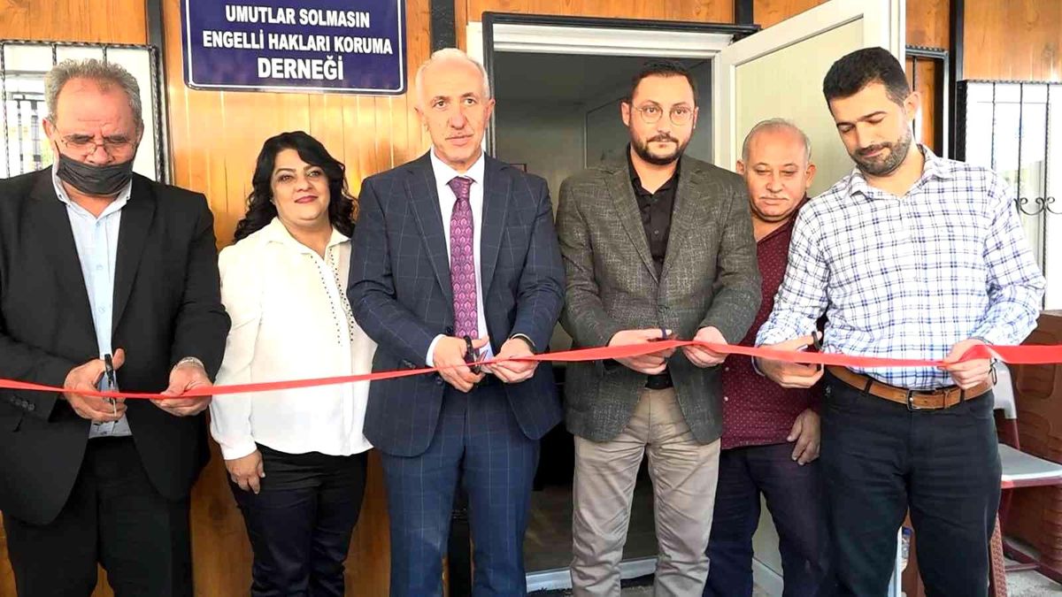 Umutlar Solmasın Engelli Hakları Koruma Derneği yeni binasına kavuştu