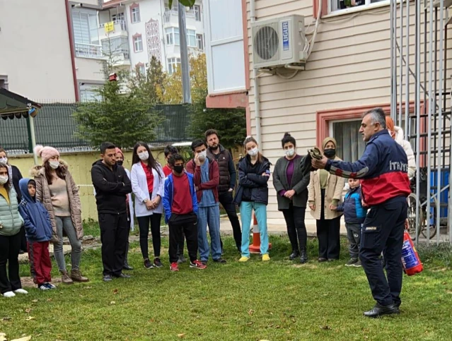 Zile'de kurumlarda yangın tatbikatı düzenlendi