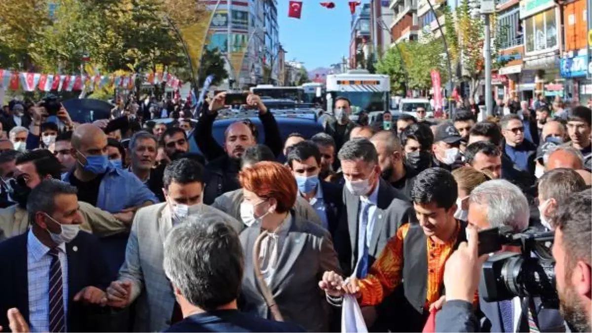 İYİ Parti Genel Başkanı Akşener, ziyaretlerde bulundu (2)