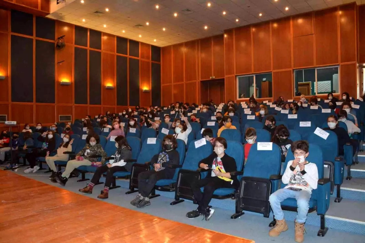 Anadolu Üniversitesi\'nden çok sesli müzik eğitimi