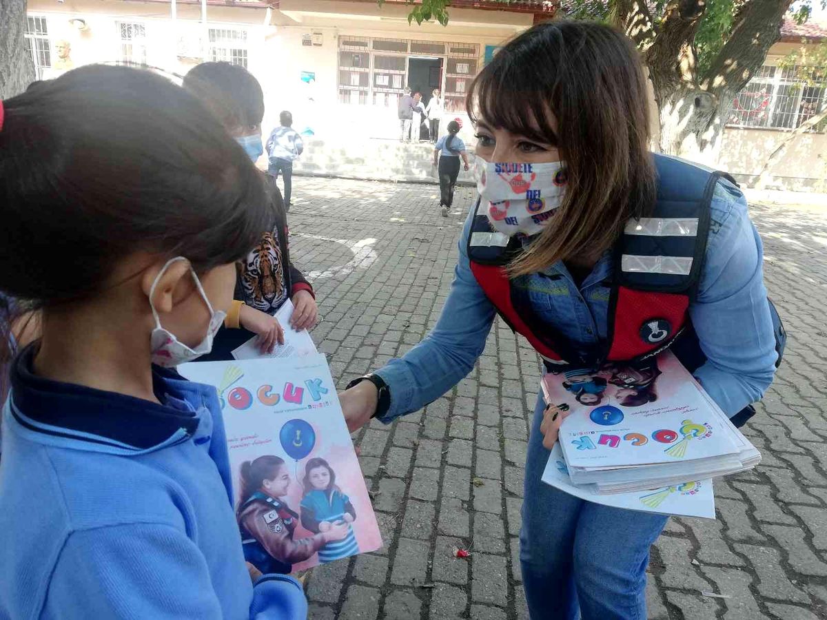 Aydın jandarması öğrencilerle buluştu