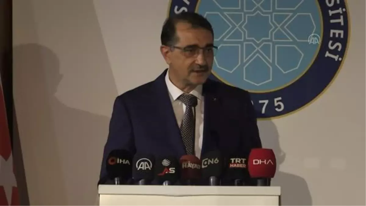 Bakan Dönmez: "Türkiye, küresel yenilenebilir enerji kurulu gücüyle Avrupa\'da 5\'inci, dünyada 12\'nci sırada yer alıyor"