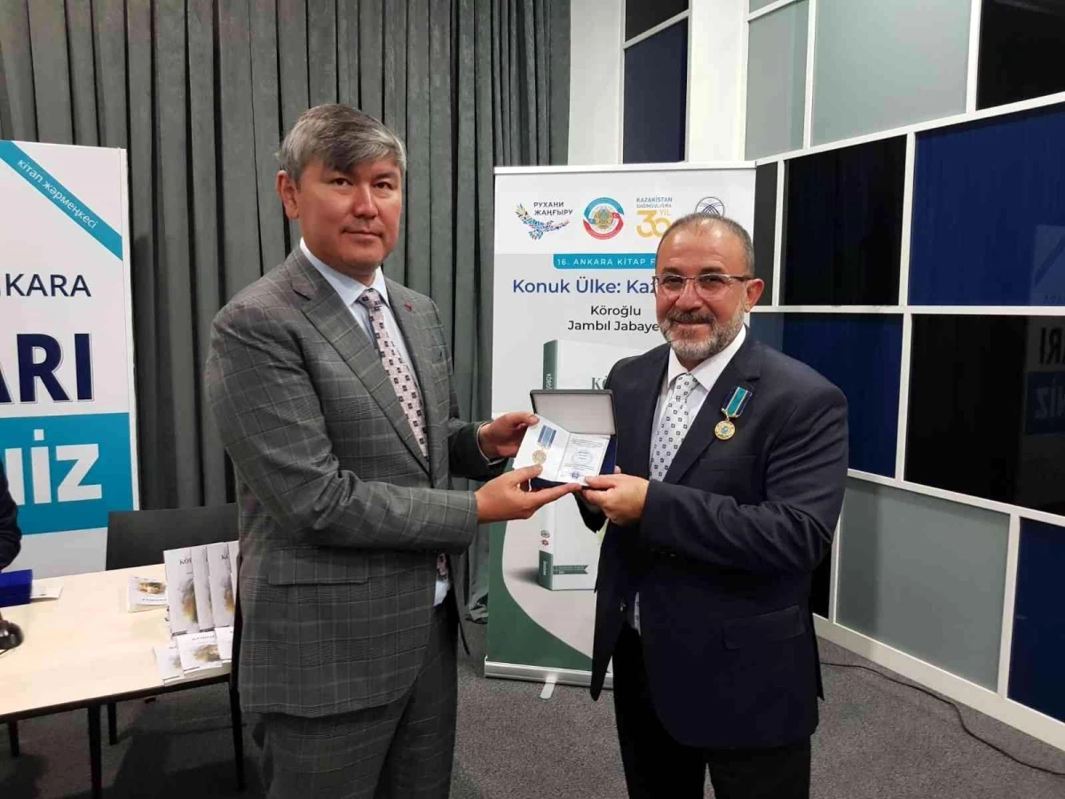 Başkan Güven\'e Kazakistan\'dan onur madalyası