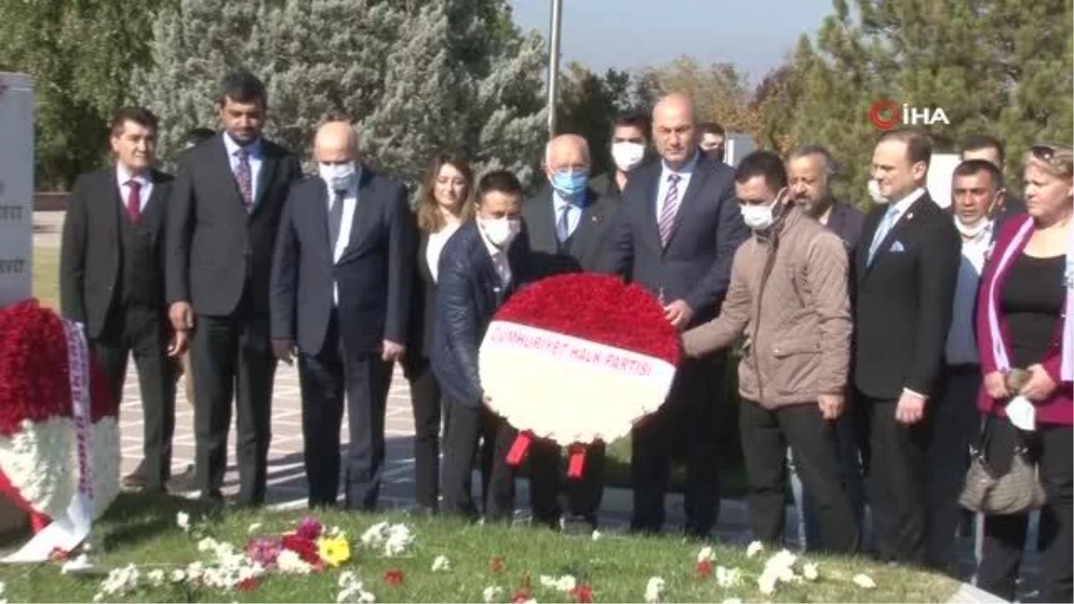 Son dakika haberi... CHP heyeti Bülent Ecevit\'i ölüm yıl dönümünde kabri başında andı