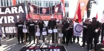 KKTC'de 3 sendikadan zamlara tencerelerle eylemAhmet Serdaroğlu: 'Kimse bizi siyasetle sınamasın'