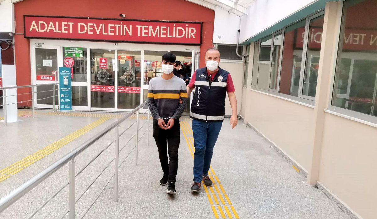 Kocaeli\'de 12 düzensiz göçmen yakalandı