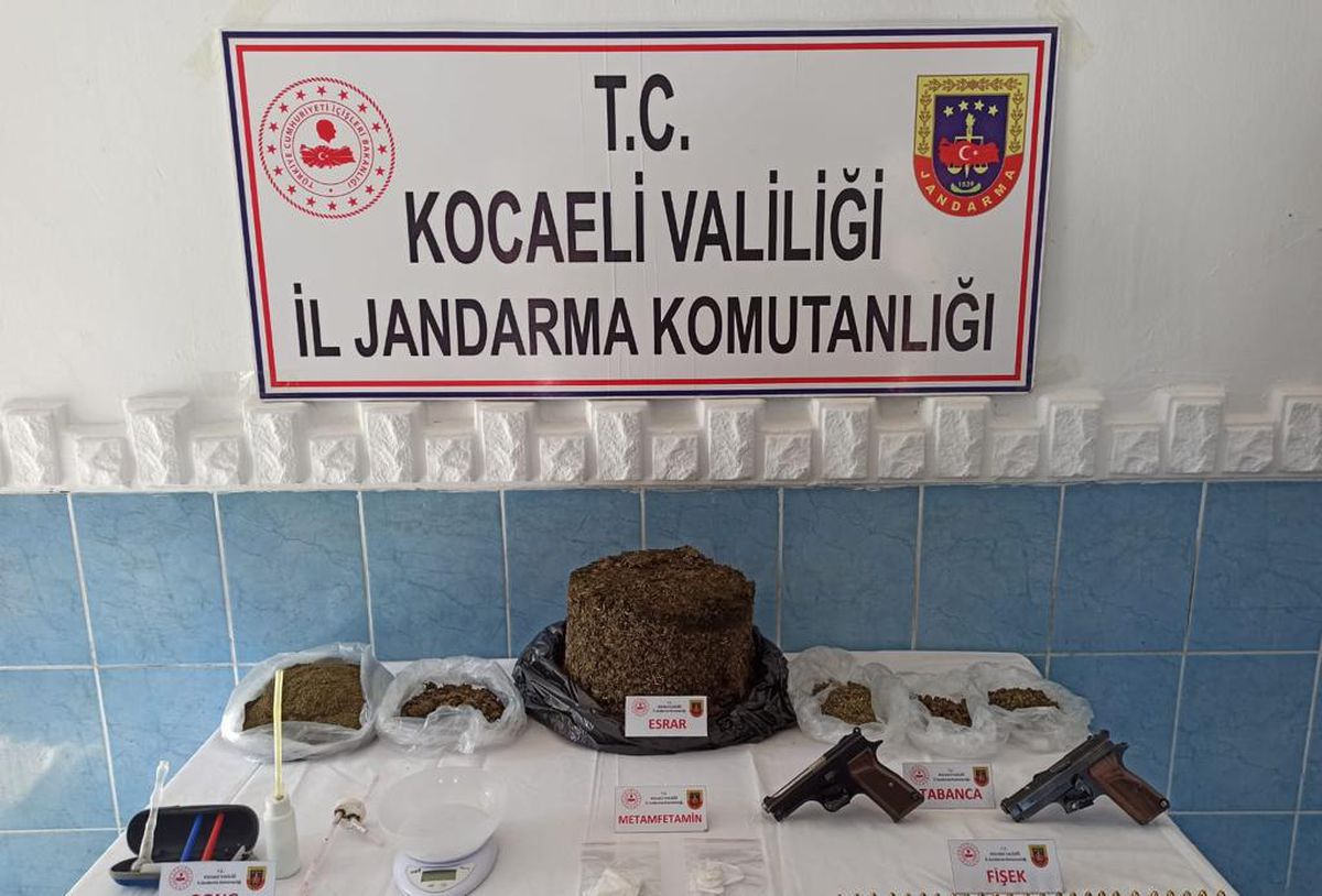 Kocaeli\'de uyuşturucuyla yakalanan şüpheli tutuklandı