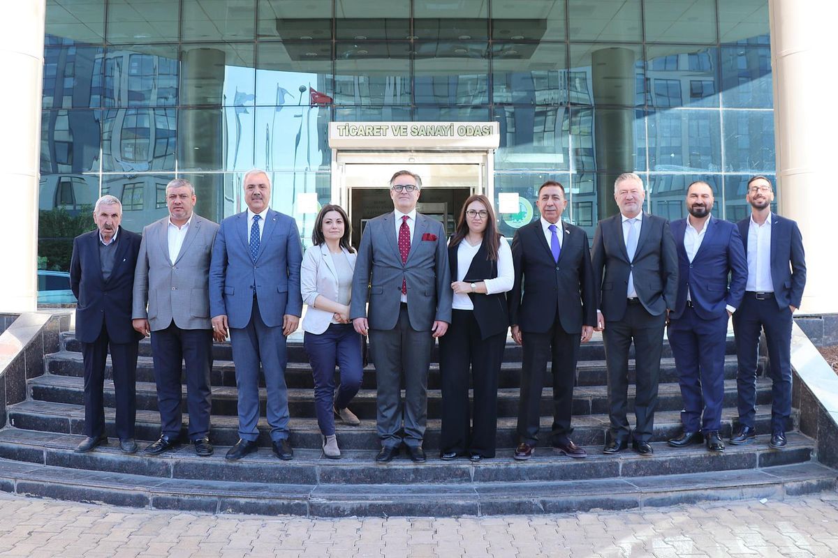 Romanya\'nın Ankara Büyükelçisi Tınca, Şanlıurfalı iş insanlarıyla buluştu