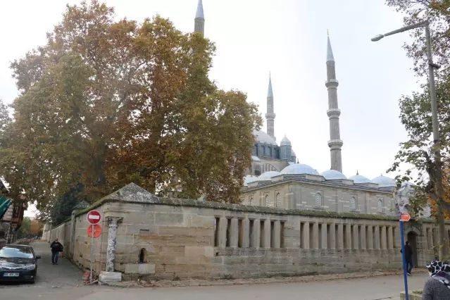 Son dakika haberi: Selimiye Camii'ndeki 2 bin yıllık 'Zeus tapınağı' sütunu asırlara meydan okuyor